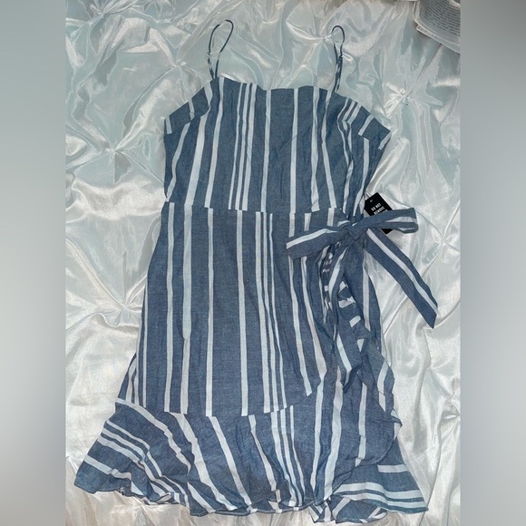 Express Sundress - Picture 1 of 4